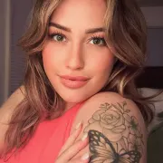 Alysson photo 7 in Doha: 23 years old, european, regular, other, 155 cm, 85 kg, B bust