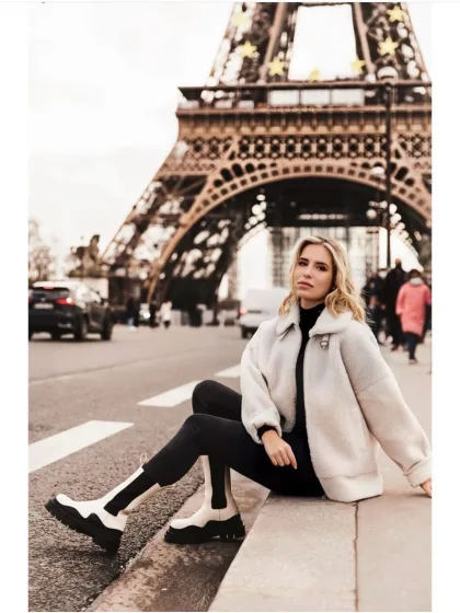 Andreane photo 4 in Al Ain: 26 years old, slim, blonde hair, 163 cm, 50 kg, B bust