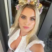 Macy photo 1 in Al Ain: 22 years old, european, slim, blonde hair, 170 cm, 54 kg, B bust