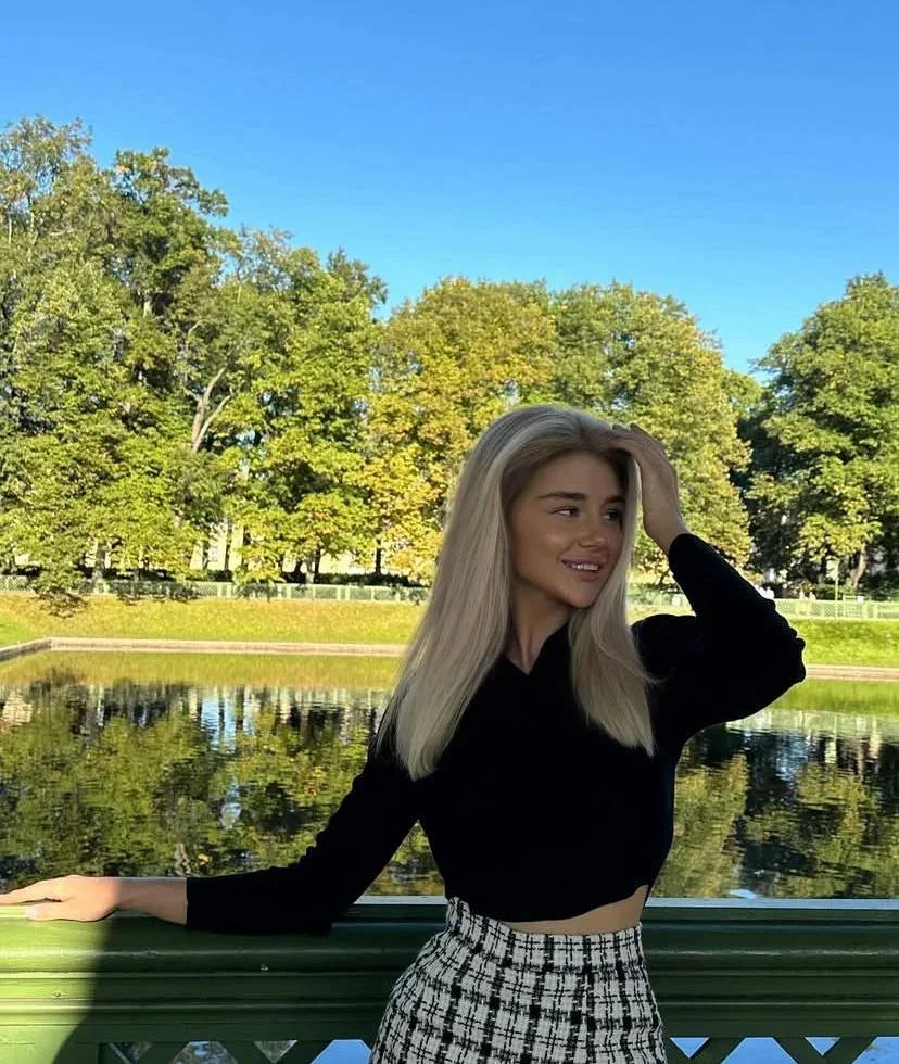 Изабелла фото 10 - Дубай, 22 года, стройная, блондинка, 168 см, 50 кг, грудь B