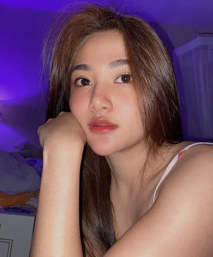 Malvina photo 1 in Dubai: 25 years old, asian, slim, black hair, 161 cm, 56 kg, C bust