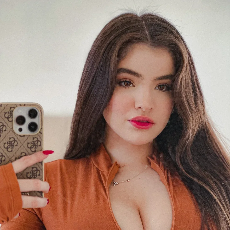 Daphnee photo 5 in Abu Dhabi: 28 years old, slim, black hair, 169 cm, 65 kg, B bust