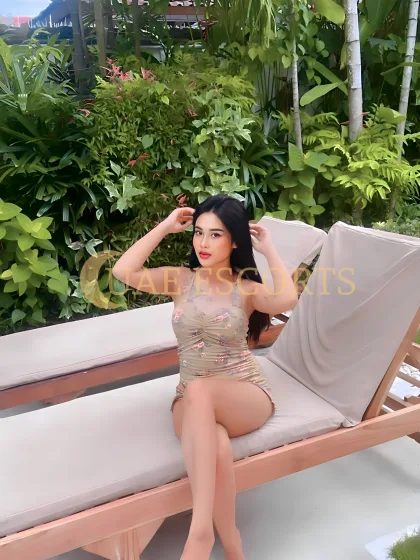 Merja photo 6 in Koblenz: 25 years old, asian, regular, black hair, 160 cm, 49 kg, Medium bust