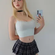 Estell photo 2 in Al Ain: 27 years old, arab, regular, blonde hair, 165 cm, 57 kg, C bust