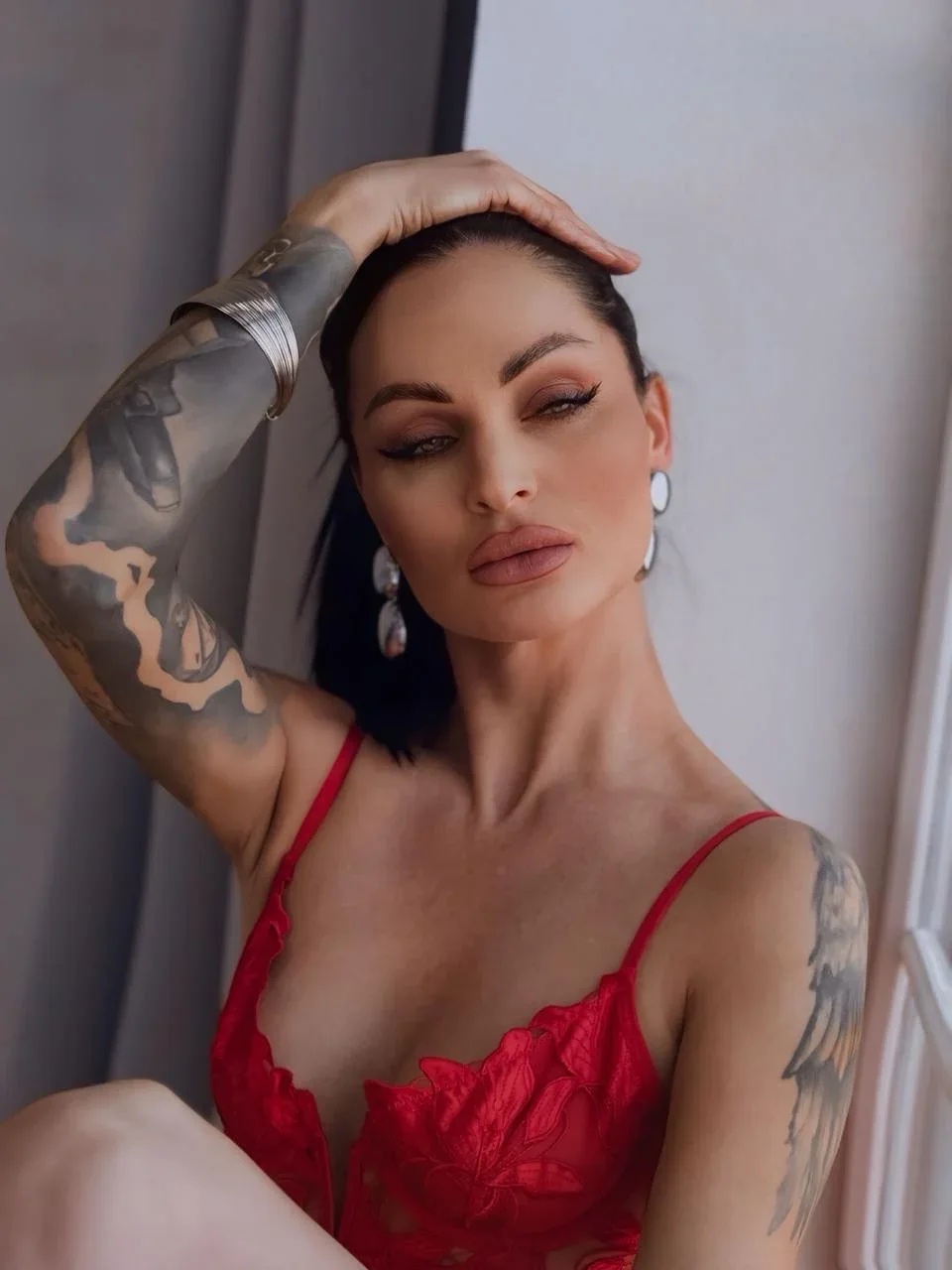 Lila photo 7 in Dubai: 24 years old, slim, black hair, 169 cm, 49 kg, A bust