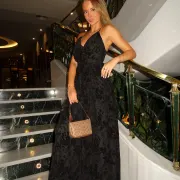 Zelma photo 4 in Sharjah: 21 years old, european, slim, blonde hair, 168 cm, 53 kg, B bust
