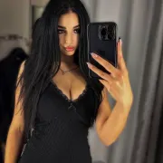Andreane photo 3 in Al Ain: 22 years old, arab, slim, black hair, 165 cm, 52 kg, B bust