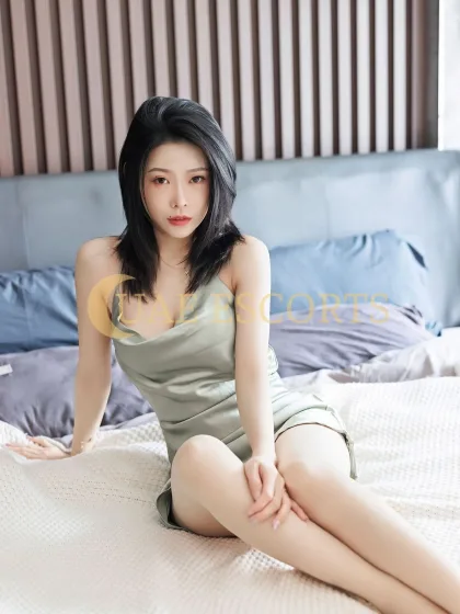 Patty photo 4 in Canterbury: 25 years old, skinny, black hair, 162 cm, 54 kg, Medium bust