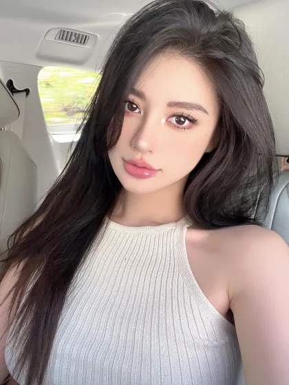 Alice photo 2 in Sharjah: 25 years old, slim, black hair, 165 cm, 53 kg, C bust