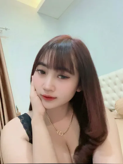 Brooke photo 2 in Al Ain: 22 years old, slim, black hair, 168 cm, 49 kg, C bust