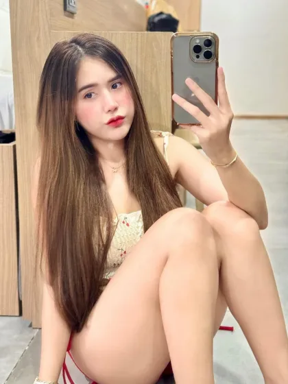 Dakota photo 3 in Dubai: 26 years old, slim, black hair, 165 cm, 55 kg, C bust