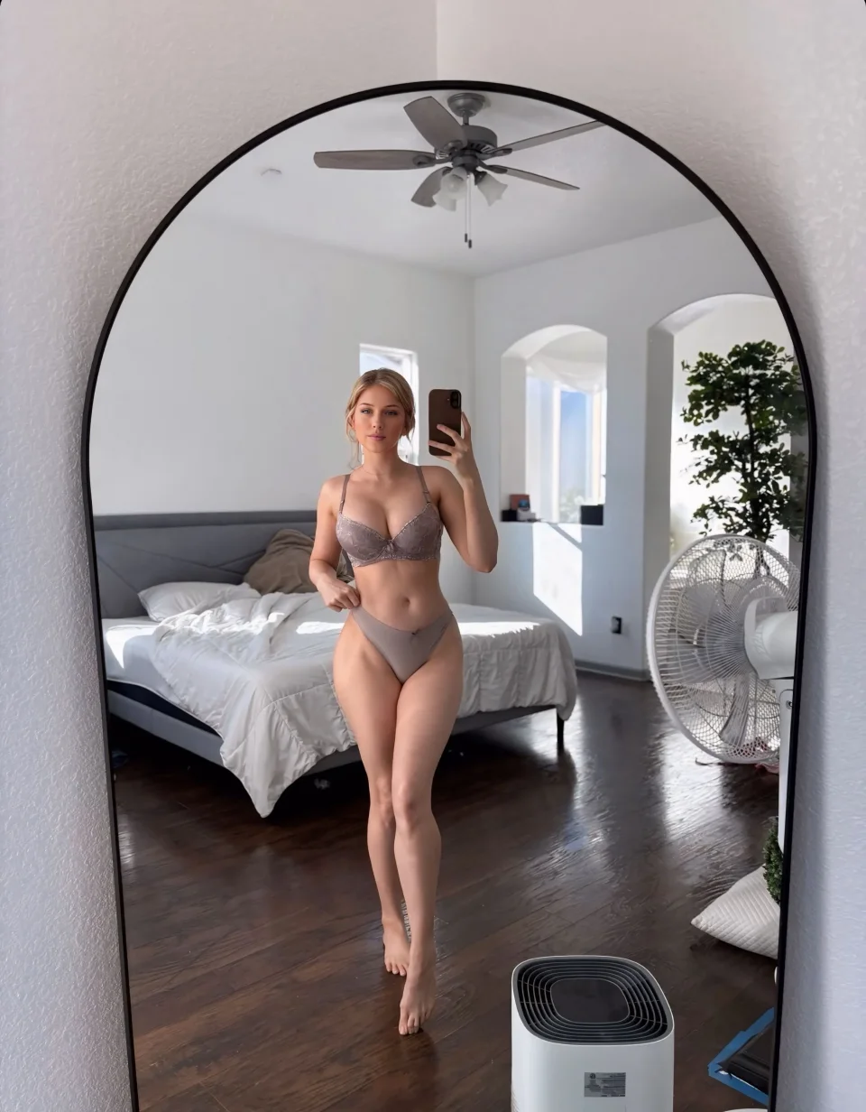 Carley photo 6 in Dubai: 27 years old, european, regular, blonde hair, 175 cm, 58 kg, D bust