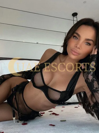 Sigurvina photo 1 in Canterbury: 22 years old, arab, slim, black hair, 168 cm, 53 kg, Medium bust