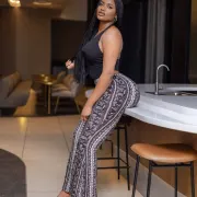 Jackeline photo 7 in Abu Dhabi: 23 years old, european, regular, black hair, 176 cm, 92 kg, C bust