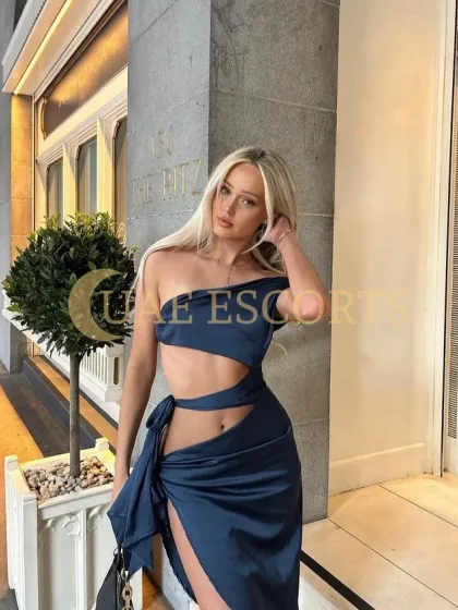 Taja photo 5 in Paris: 25 years old, slim, blonde hair, 170 cm, 46 kg, Medium bust