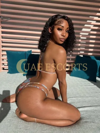 Viorela photo 5 in Paris: 24 years old, skinny, black hair, 166 cm, 59 kg, Large bust