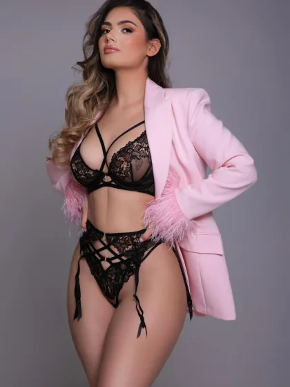 Aimee photo 4 in Ajman: 23 years old, slim, blonde hair, 171 cm, 57 kg, C bust