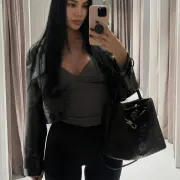 Chelsie photo 5 in Oasis Liwa: 27 years old, slim, blonde hair, 172 cm, 55 kg, B bust