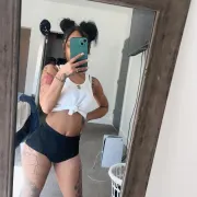 Ressie photo 2 in Abu Dhabi: 32 years old, european, regular, black hair, 100 cm, 132 kg, B bust