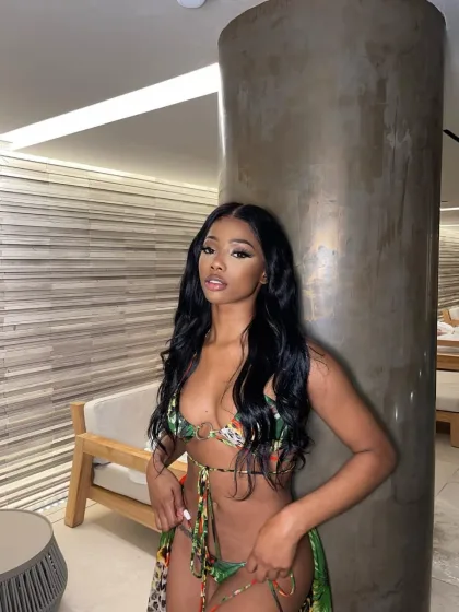Jessika photo 1 in Dubai: 25 years old, regular, black hair, 170 cm, 63 kg, B bust