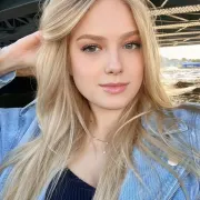 Nakia photo 1 in Sharjah: 21 years old, european, slim, blonde hair, 168 cm, 52 kg, B bust