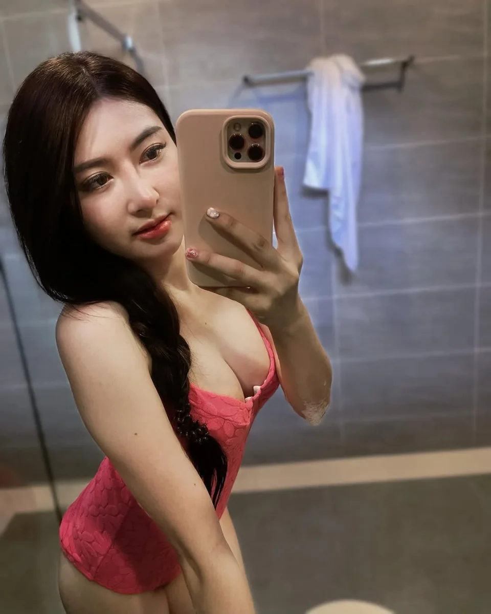 Marielle photo 2 in Sharjah: 30 years old, regular, red hair, 158 cm, 62 kg, B bust