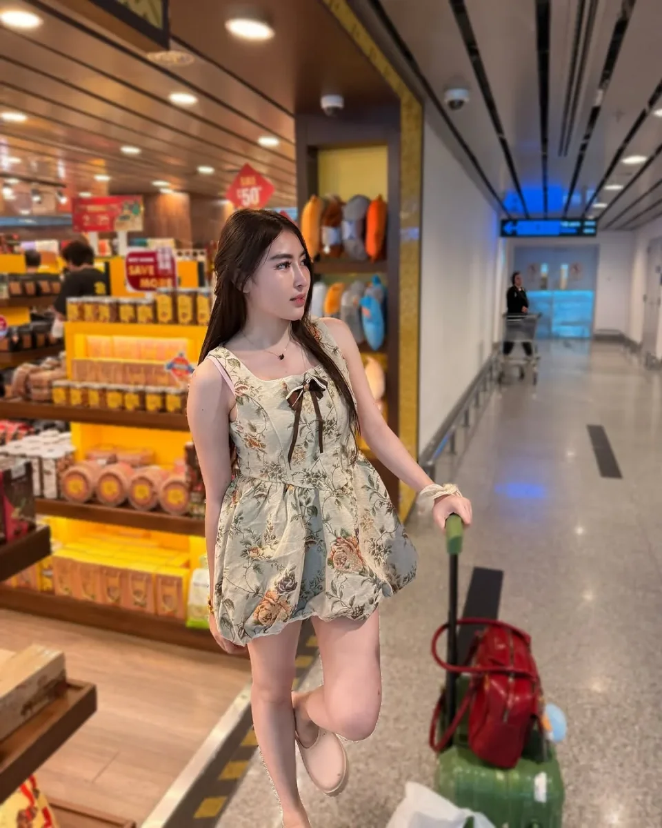 Marielle photo 6 in Sharjah: 30 years old, regular, red hair, 158 cm, 62 kg, B bust