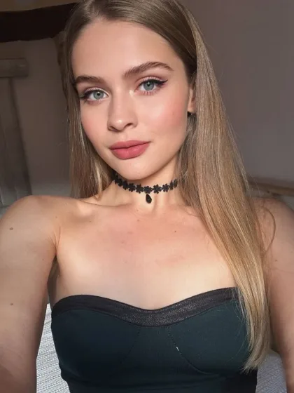 Earline photo 1 in Ajman: 22 years old, european, slim, blonde hair, 168 cm, 53 kg, B bust