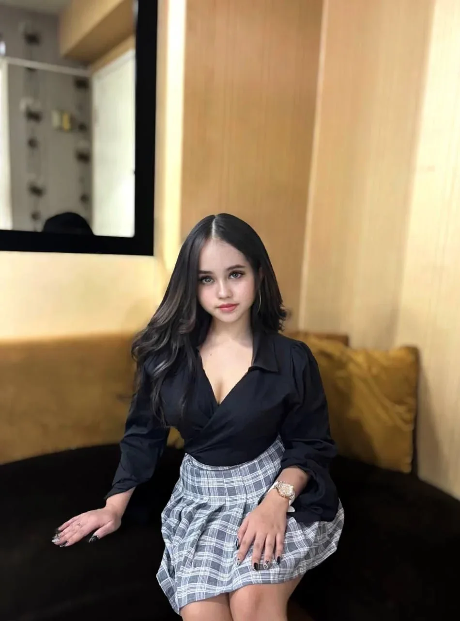 Priscilla photo 1 in Ajman: 23 years old, asian, slim, black hair, 158 cm, 46 kg, C bust
