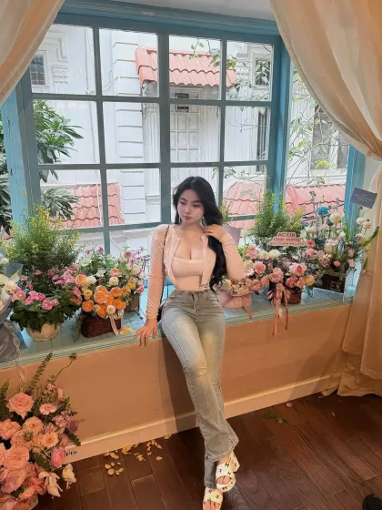 Brooklyn photo 4 in Dubai: 23 years old, slim, black hair, 167 cm, 50 kg, C bust