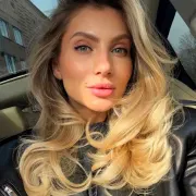 Isabell photo 6 in Sharjah: 27 years old, arab, slim, blonde hair, 167 cm, 50 kg, B bust