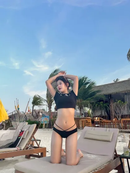 Isabel photo 2 in Dubai: 25 years old, asian, slim, black hair, 163 cm, 50 kg, B bust