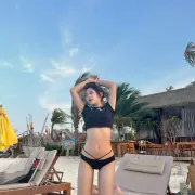 Isabel photo 2 in Dubai: 25 years old, asian, slim, black hair, 163 cm, 50 kg, B bust