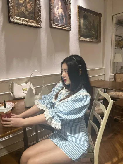 Isabel photo 6 in Dubai: 25 years old, asian, slim, black hair, 163 cm, 50 kg, B bust
