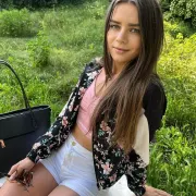 Дандре фото 1 - Дубай, 20 лет, европейская, стройная, шатенка, 168 см, 52 кг, грудь B