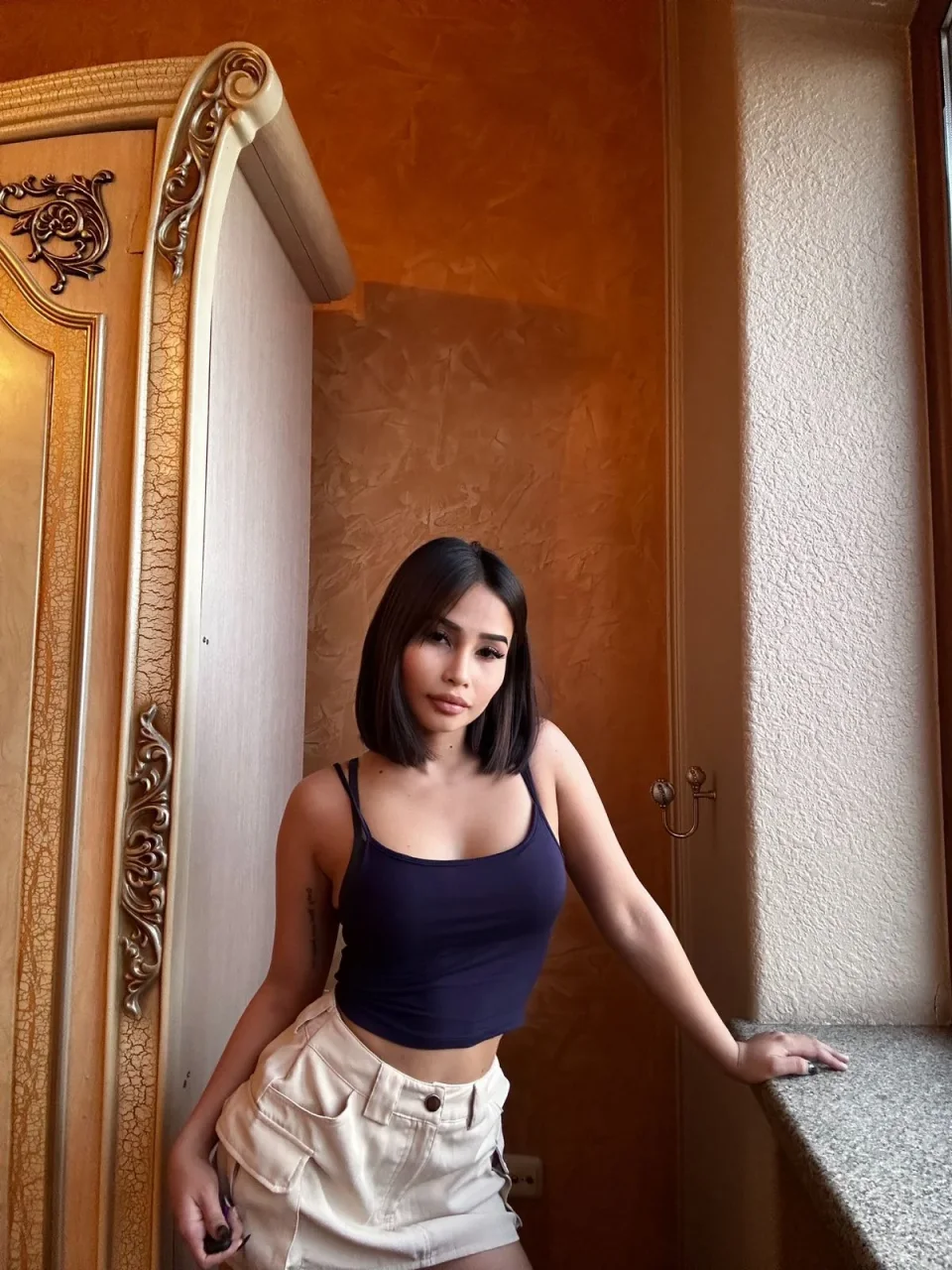 Chelsie photo 5 in Abu Dhabi: 20 years old, asian, slim, black hair, 157 cm, 44 kg, B bust