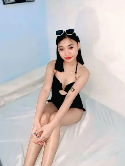 Jazmin photo 5 in Dubai: 19 years old, asian, slim, black hair, 156 cm, 45 kg, B bust