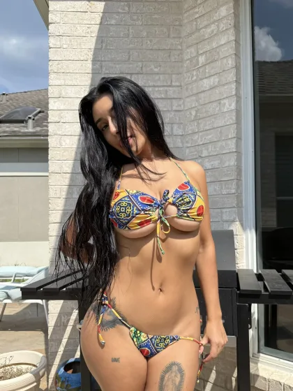 Shanon photo 1 in Ajman: 28 years old, curvy, black hair, 157 cm, 59 kg, B bust
