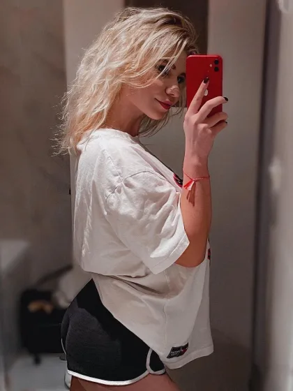 Eulah photo 5 in Dubai: 24 years old, slim, blonde hair, 168 cm, 57 kg, B bust