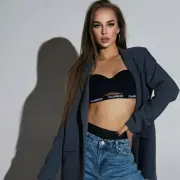Maude photo 2 in Ras Al Khaimah: 26 years old, slim, brown hair, 172 cm, 51 kg, B bust