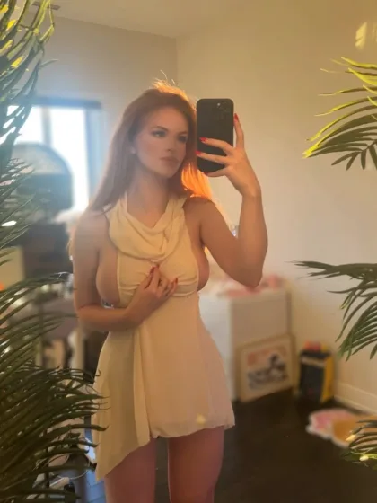 Reba photo 5 in Abu Dhabi: 25 years old, european, slim, red hair, 176 cm, 60 kg, D bust
