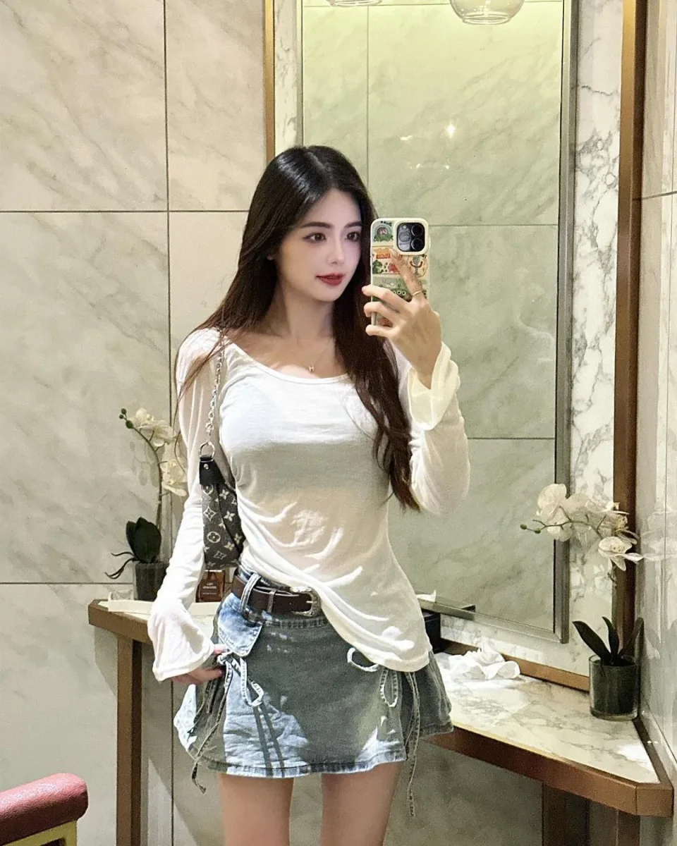 Alyce photo 7 in Abu Dhabi: 28 years old, slim, black hair, 160 cm, 50 kg, C bust