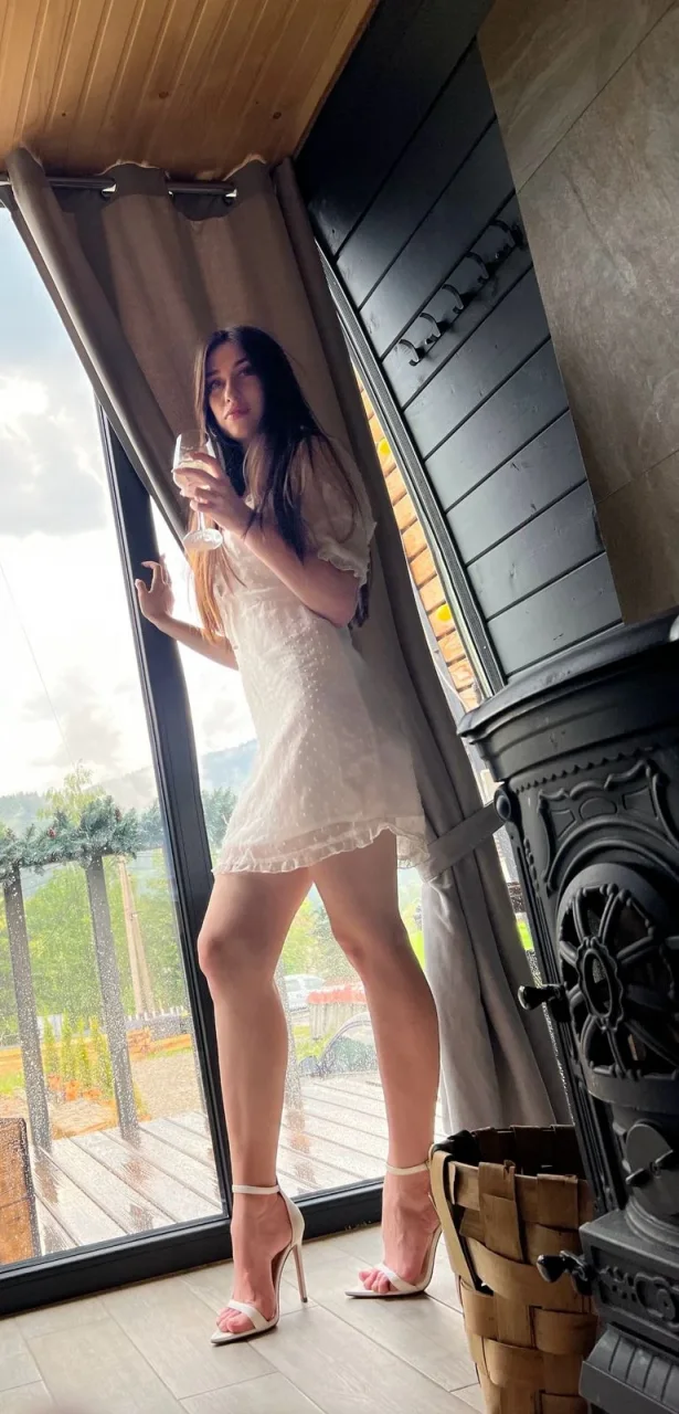 Name photo 1 in Al Ain: 26 years old, slim, black hair, 170 cm, 45 kg, B bust