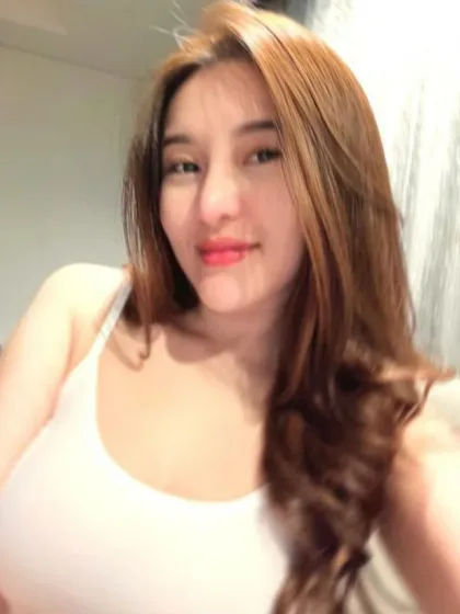 Catharine photo 2 in Abu Dhabi: 20 years old, slim, black hair, 164 cm, 49 kg, C bust