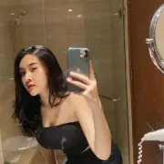 Catharine photo 4 in Abu Dhabi: 20 years old, slim, black hair, 164 cm, 49 kg, C bust