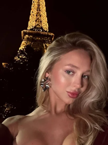 Marion photo 5 in Sharjah: 20 years old, european, slim, blonde hair, 164 cm, 51 kg, A bust