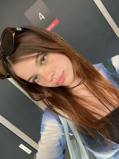 Noemie photo 1 in Dubai: 21 years old, european, slim, brown hair, 169 cm, 54 kg, B bust